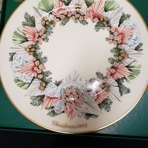 Lennox Christmas plate 1993